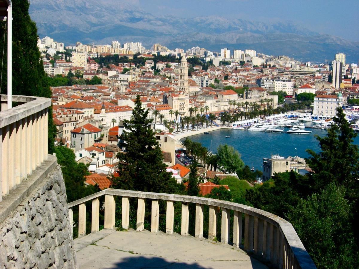 Lux Cindro Studio In Split Center Lägenhet Exteriör bild