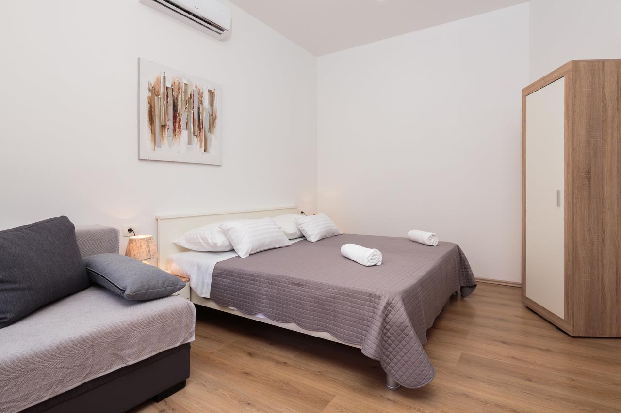 Lux Cindro Studio In Split Center Lägenhet Exteriör bild