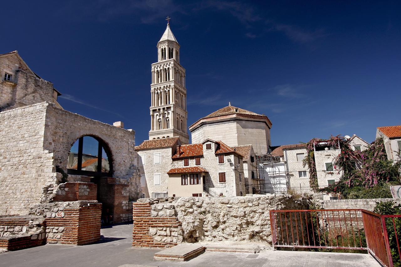 Lux Cindro Studio In Split Center Lägenhet Exteriör bild