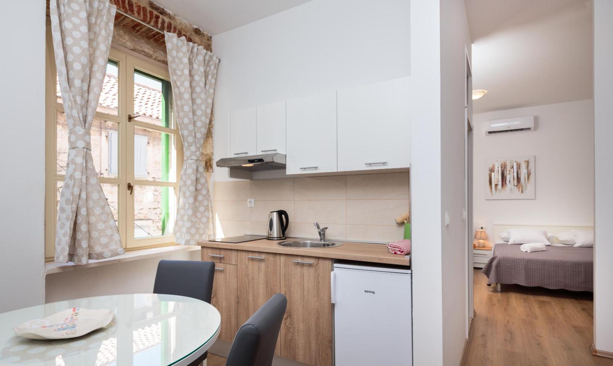 Lux Cindro Studio In Split Center Lägenhet Exteriör bild