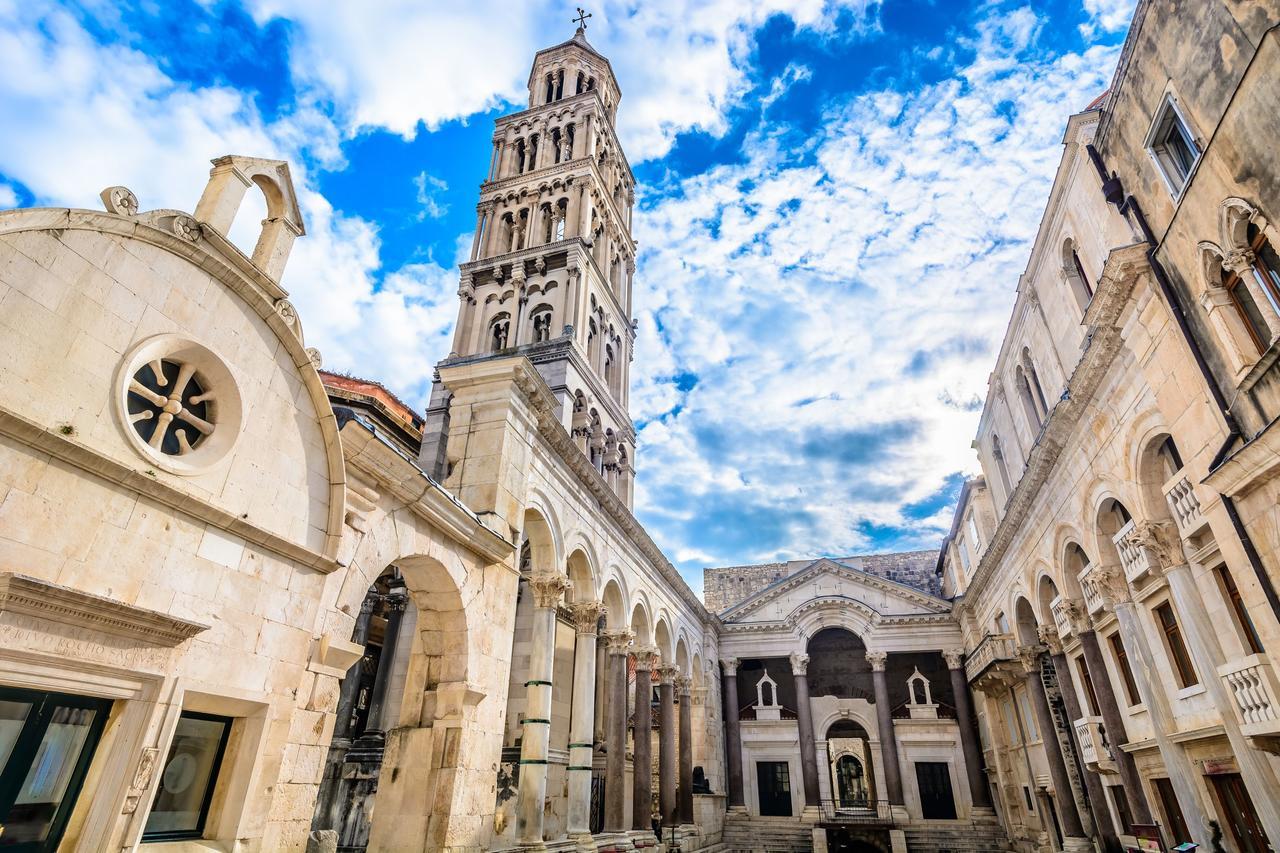 Lux Cindro Studio In Split Center Lägenhet Exteriör bild
